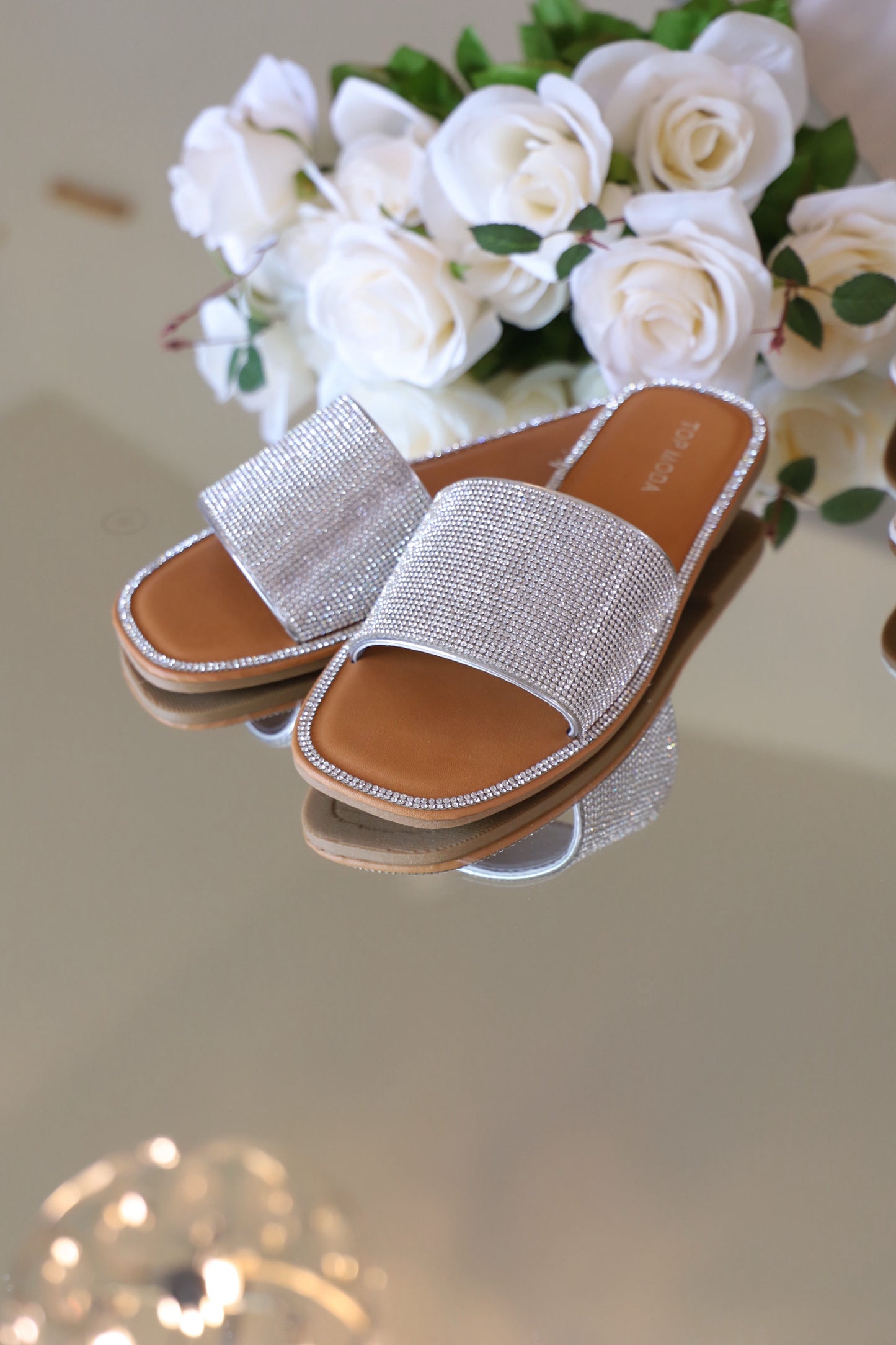 Ariana Sandal