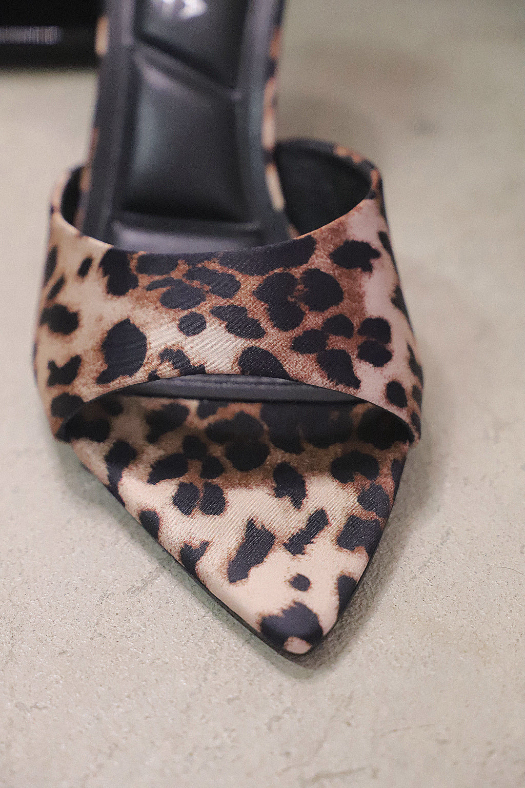 Susan Comfort Kitten Heel