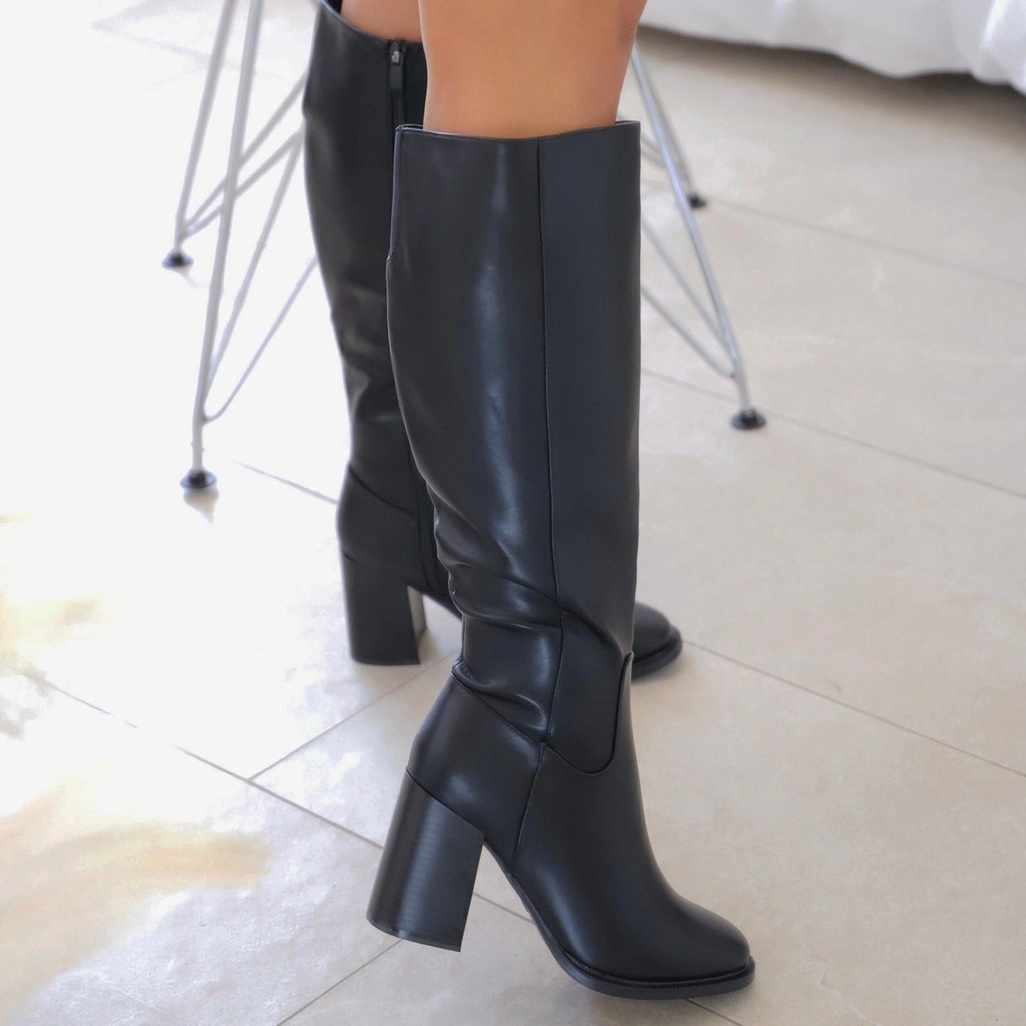 Gabriela Mid Calf boots