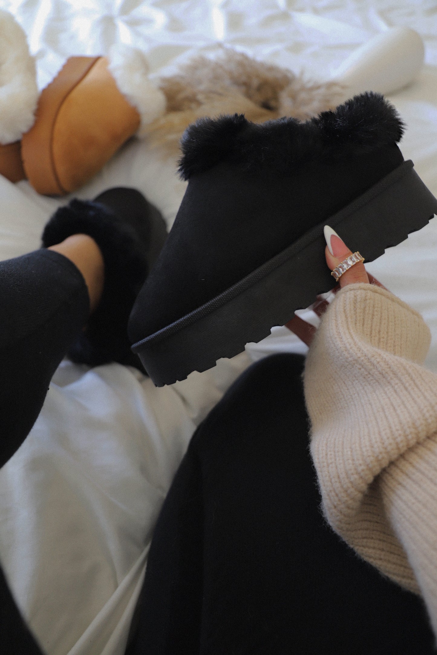 Sienna Platform Slippers(Black)